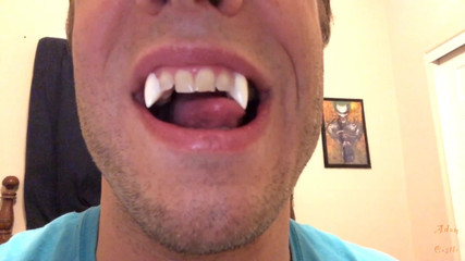 Vampire teases shrunken homo before eat