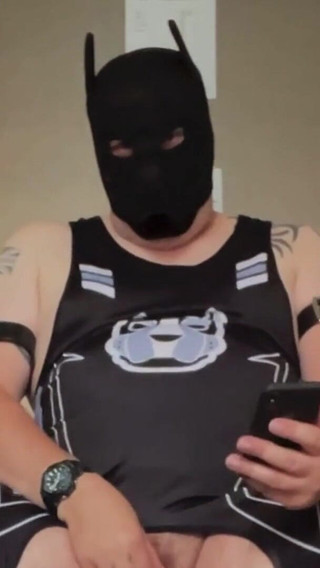 Dark Barker Spurts a Load