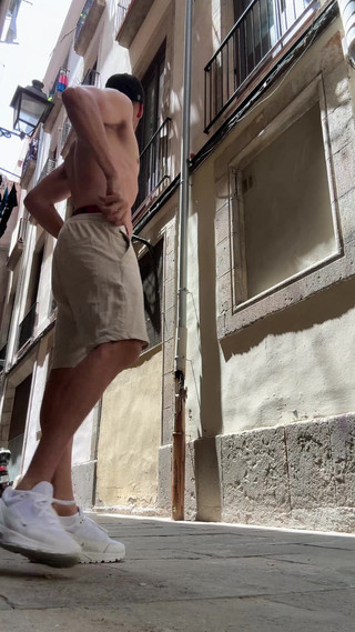 Fully Naked Flashing at Barcelona City