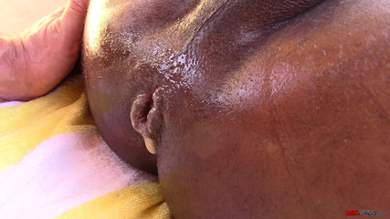 Poolside Cream Pie for Young Taye