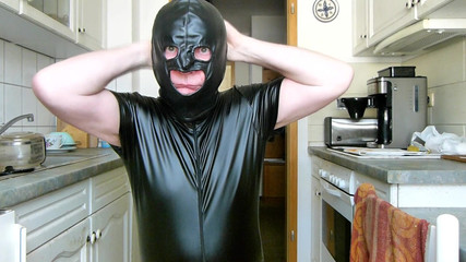 Andreas Jerks off in a Hot Outfit