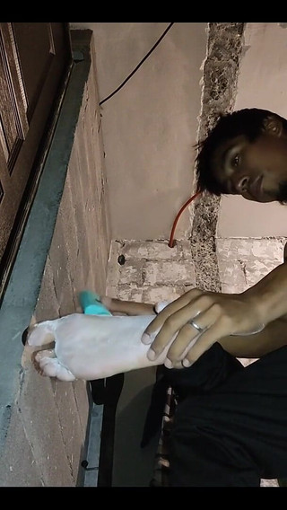 Come Come on I Invite You to Change in the Toilet Together Hot Handjob & Masturbation