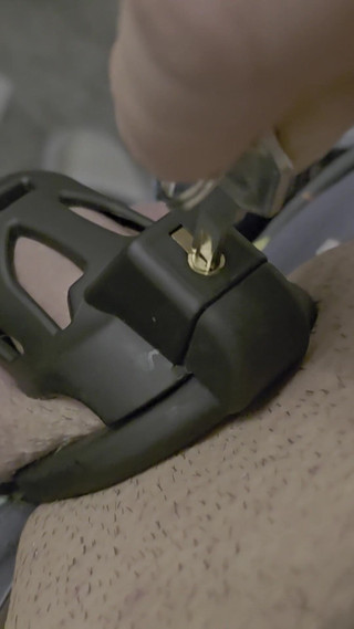 Lock That Bitch