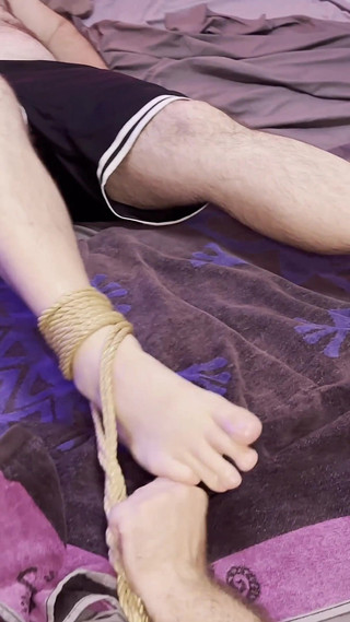 Btrucker's Feet Tickling