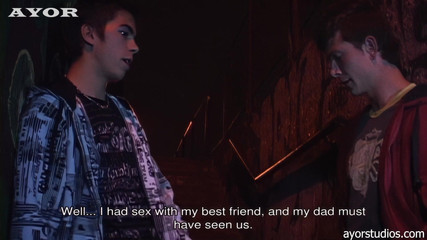 Strangers Team up for a Night-time Outdoor Blow-job!