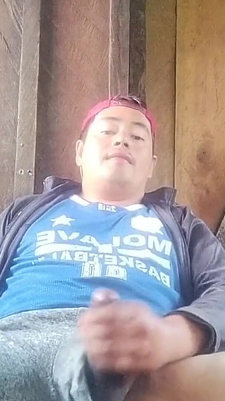 Cute Pinoy Chubby Masturbates