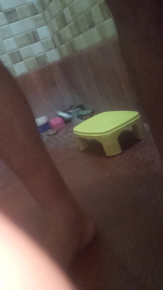 The Floor Shakes Vigorously in the Bathroom.