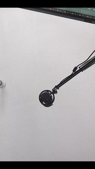 Masturbating Super Rich