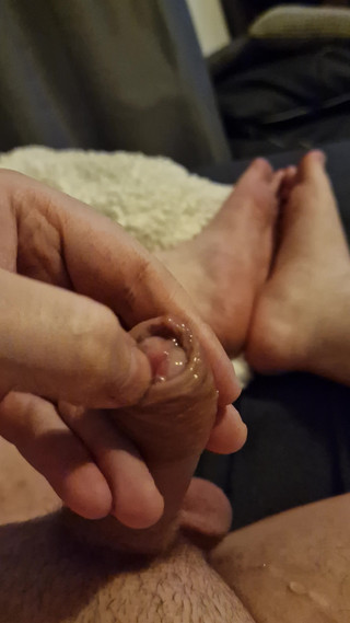 Wanking My Small Uncut Cock, Foreskinplay, Feet.