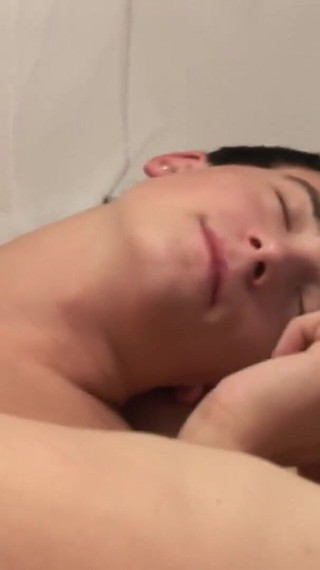 Exclusive video Bareback: Very horny gay boy is just waiting to take it in the ass