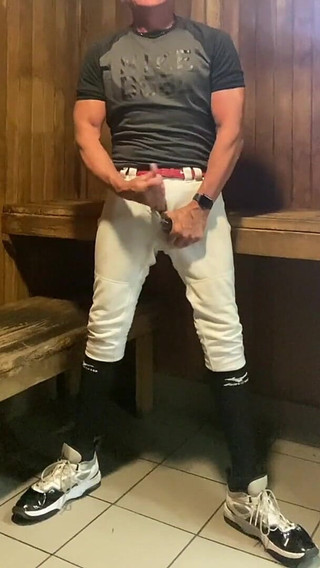 Jacked Baseball Player Jockdad87 Edges in the Sauna Again