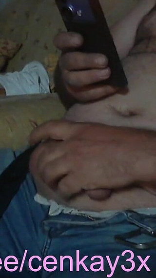 Hairy Horny Bear Cums at the End of the Broadcast