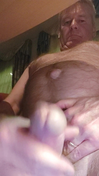 Cumming in Livingroom