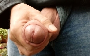 Big cumshot outdoors talking dirty in the garden. Rockard Stepdaddy