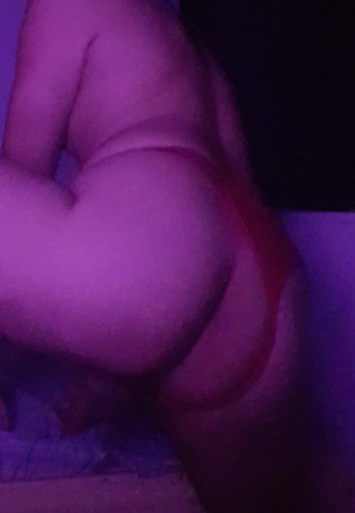 Rolling the Ass in Panties