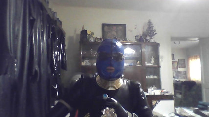 Latex Smoking 2