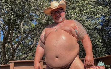 Cowboy Barnyard Chub Stepdaddy Has Fun to Country Music