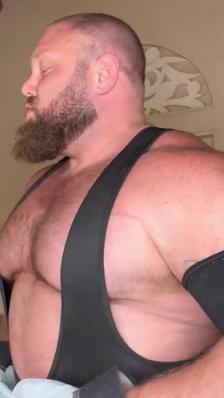 Lycra Fetish Metal Bending with Jerking Cum Eating