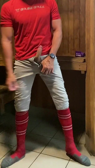 Another Hot and Horny Edging Session From Dilfjockdad87 in the Sauna