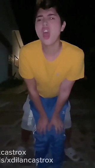 Cruising Fucking a Young Gay Bareback I Cum Inside His Tight Ass Creampie