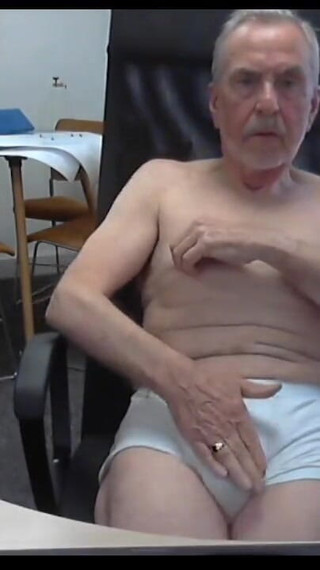 Friday afternoon show ending with big cum