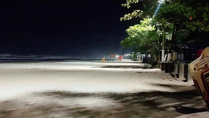 People on the Beach Freak Out When I Get Wet in Shorts