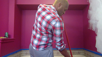 Kennie Jai Strips and Paints for You!!!