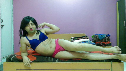 Sweet sissy crossdresser femboy Sweet Lollipop cumshot in front of the webcam.