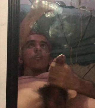 i couldn’t rest last night so i jerked off i hope you guys like it