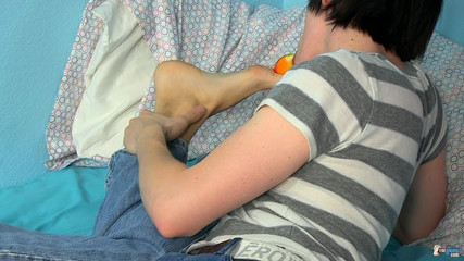 Flip Fucking Twink Friends!