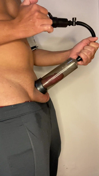 Using the Penis Pump to Help with Dick Growth