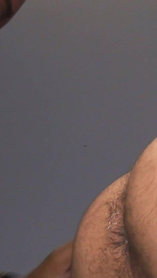 Black Dude Seduce Pizza Boy for Sex