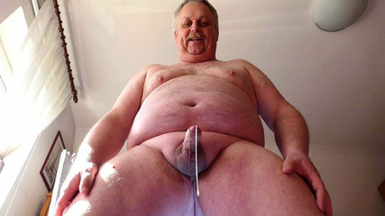 Biwixxxer Dripping Cum