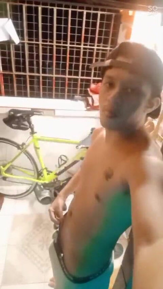 Asian Twink Boy Outdoor Wanking