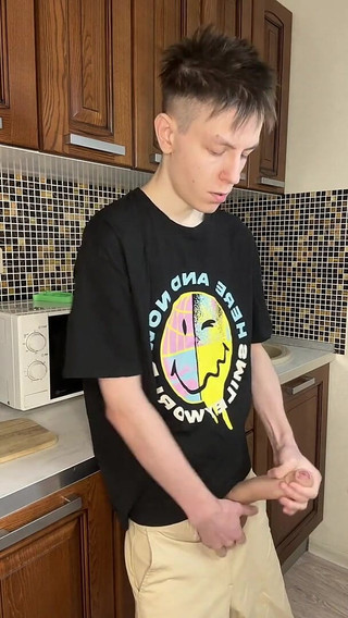 Young Twink's Gushing Cum Delight